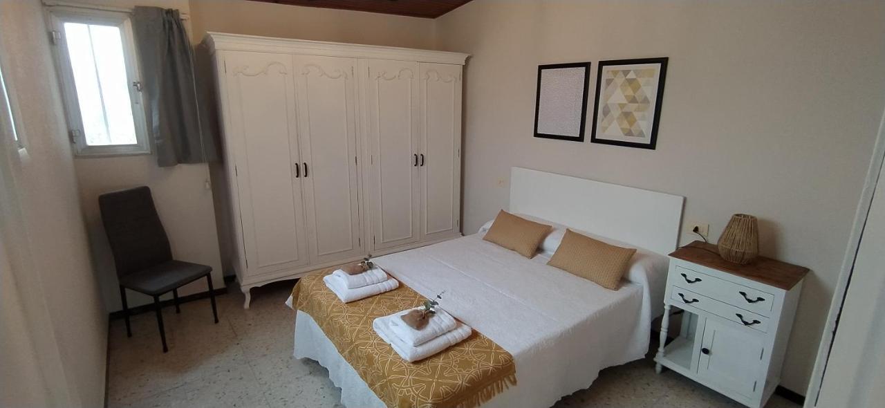 Casa Peregrina Apartment โอว์เรนเซ ภายนอก รูปภาพ